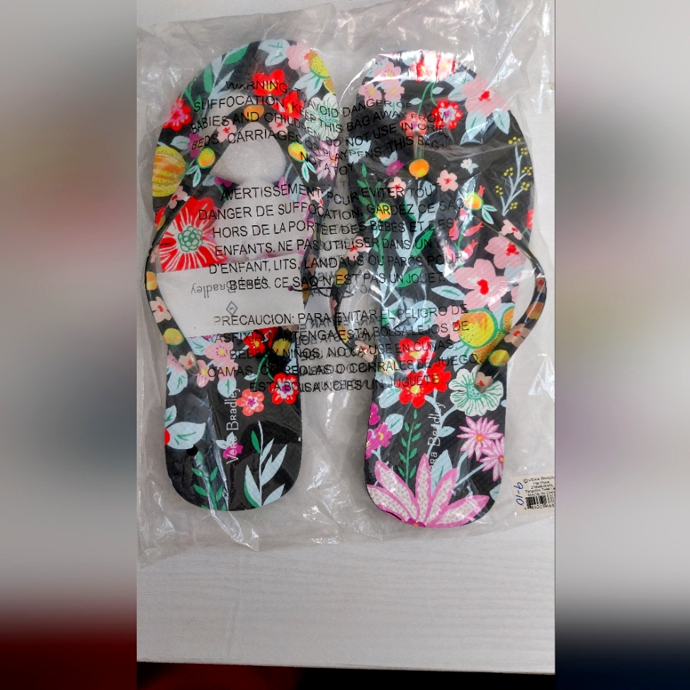 Vera Bradley Flip Flop 910 Brand New